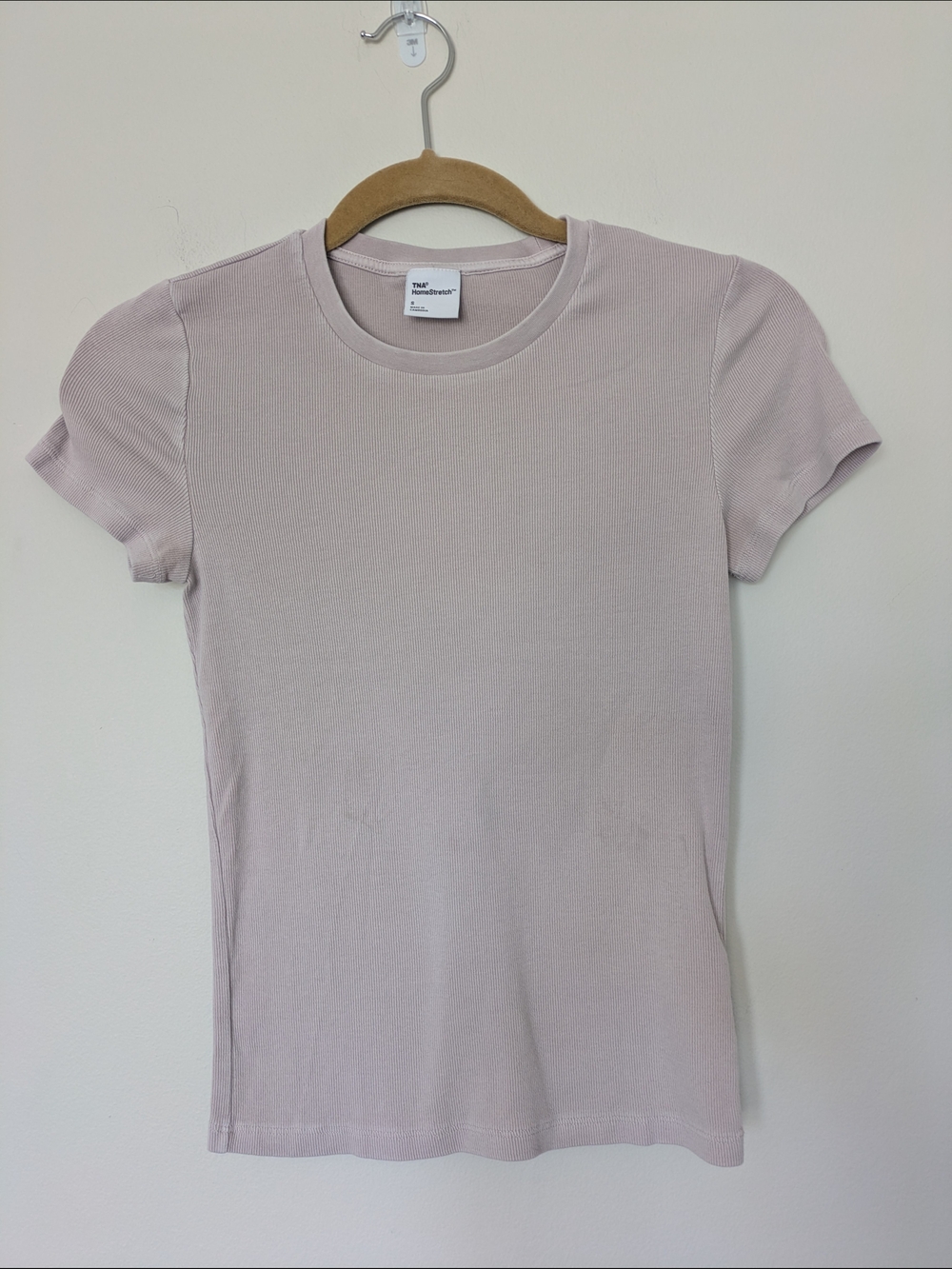 TNA HomeStretch Slim Crewneck Tee in Light Mauve Sz S